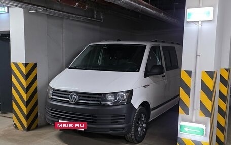 Volkswagen Transporter T6 рестайлинг, 2018 год, 2 900 000 рублей, 3 фотография