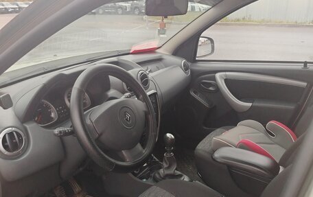 Renault Duster I рестайлинг, 2014 год, 930 000 рублей, 14 фотография