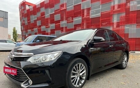 Toyota Camry, 2016 год, 1 980 000 рублей, 10 фотография