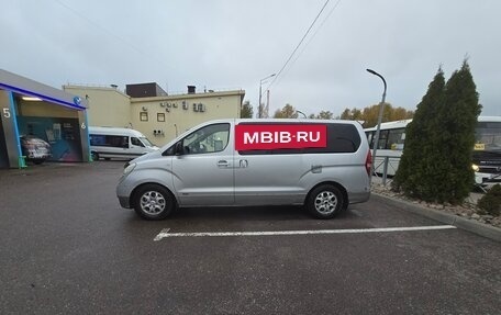 Hyundai H-1 II рестайлинг, 2008 год, 950 000 рублей, 7 фотография