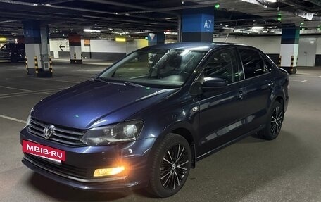 Volkswagen Polo VI (EU Market), 2016 год, 990 000 рублей, 2 фотография