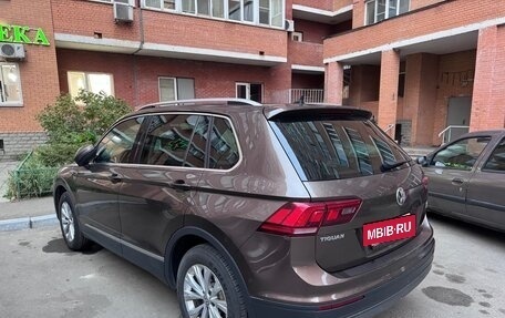 Volkswagen Tiguan II, 2017 год, 2 350 000 рублей, 2 фотография