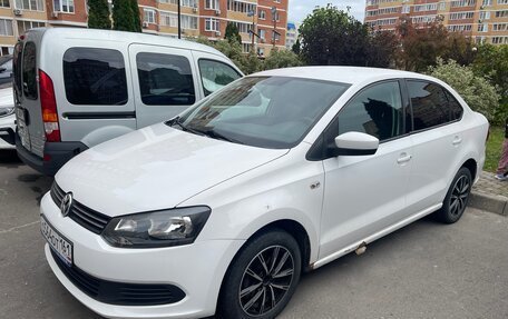 Volkswagen Polo VI (EU Market), 2012 год, 930 000 рублей, 2 фотография