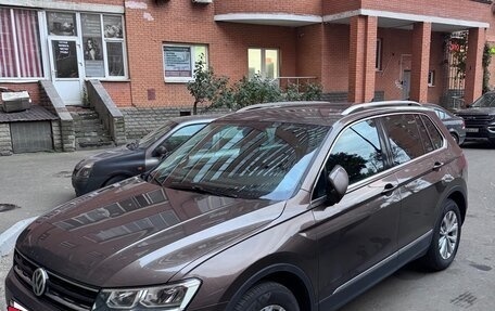 Volkswagen Tiguan II, 2017 год, 2 350 000 рублей, 6 фотография