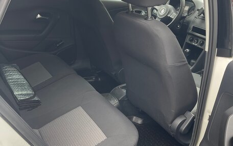 Volkswagen Polo VI (EU Market), 2012 год, 930 000 рублей, 14 фотография
