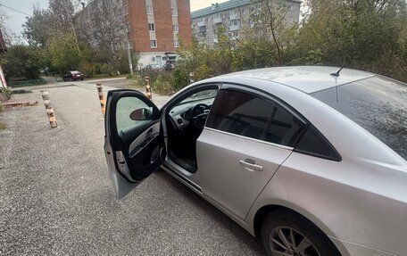 Chevrolet Cruze II, 2011 год, 580 000 рублей, 2 фотография