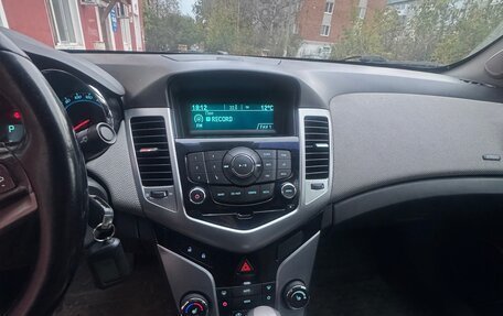 Chevrolet Cruze II, 2011 год, 580 000 рублей, 8 фотография