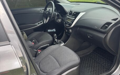 Hyundai Solaris II рестайлинг, 2014 год, 750 000 рублей, 5 фотография