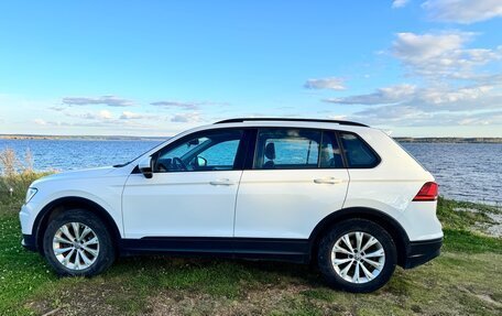 Volkswagen Tiguan II, 2018 год, 2 300 000 рублей, 1 фотография