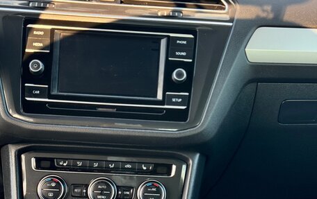 Volkswagen Tiguan II, 2018 год, 2 300 000 рублей, 7 фотография