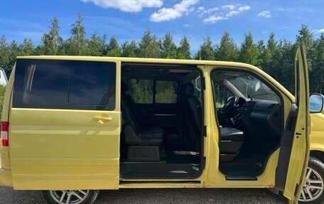 Volkswagen Multivan T5, 2006 год, 800 000 рублей, 1 фотография