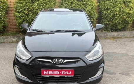 Hyundai Solaris II рестайлинг, 2013 год, 795 000 рублей, 1 фотография