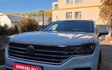 Volkswagen Touareg III, 2022 год, 7 100 000 рублей, 1 фотография