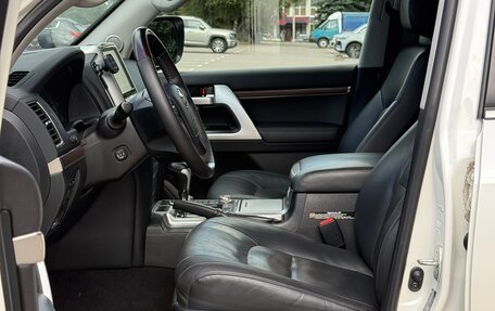 Toyota Land Cruiser 200, 2015 год, 5 250 000 рублей, 25 фотография