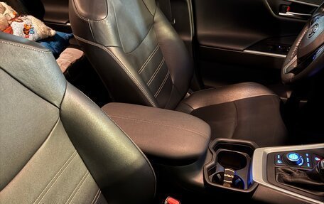 Toyota RAV4, 2020 год, 30 500 000 рублей, 11 фотография