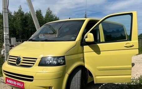 Volkswagen Multivan T5, 2006 год, 800 000 рублей, 3 фотография