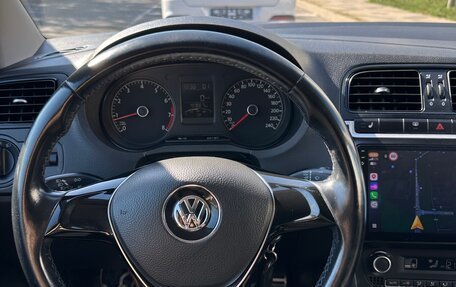 Volkswagen Polo VI (EU Market), 2016 год, 1 350 000 рублей, 13 фотография