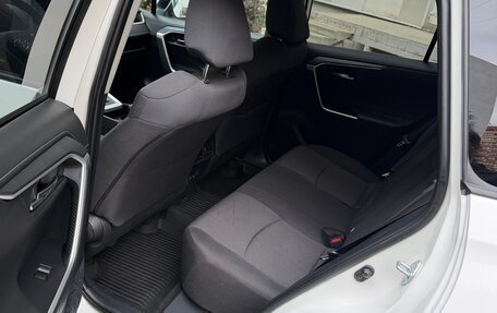 Toyota RAV4, 2022 год, 3 350 000 рублей, 15 фотография