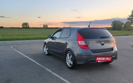 Hyundai i30 I, 2010 год, 650 000 рублей, 3 фотография