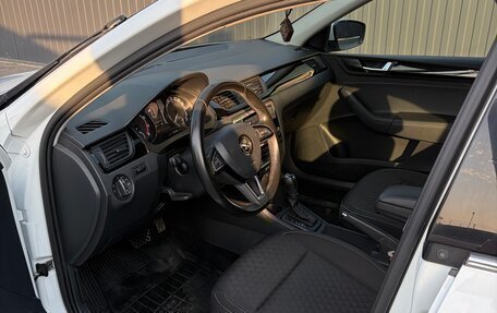 Skoda Rapid I, 2017 год, 1 400 000 рублей, 10 фотография