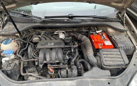 Volkswagen Golf V, 2005 год, 550 000 рублей, 26 фотография
