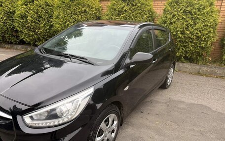 Hyundai Solaris II рестайлинг, 2013 год, 795 000 рублей, 2 фотография