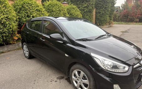 Hyundai Solaris II рестайлинг, 2013 год, 795 000 рублей, 3 фотография