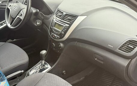 Hyundai Solaris II рестайлинг, 2013 год, 795 000 рублей, 5 фотография