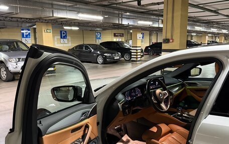 BMW 5 серия, 2022 год, 4 800 000 рублей, 4 фотография