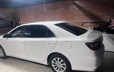 Toyota Camry, 2016 год, 2 550 000 рублей, 4 фотография