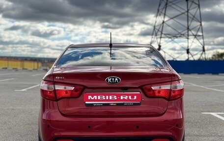 KIA Rio III рестайлинг, 2013 год, 945 000 рублей, 14 фотография