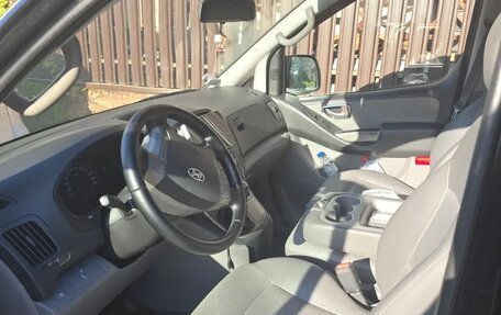 Hyundai Grand Starex Grand Starex I рестайлинг 2, 2011 год, 1 350 000 рублей, 6 фотография