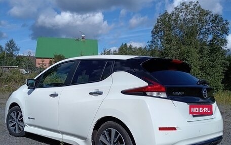 Nissan Leaf II, 2018 год, 1 850 000 рублей, 3 фотография