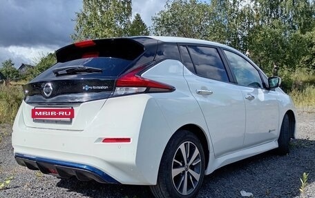 Nissan Leaf II, 2018 год, 1 850 000 рублей, 4 фотография
