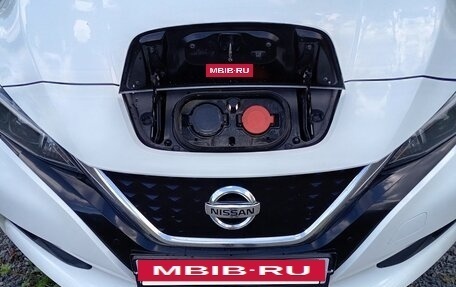 Nissan Leaf II, 2018 год, 1 850 000 рублей, 12 фотография