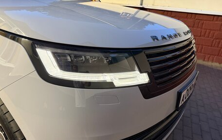 Land Rover Range Rover IV рестайлинг, 2022 год, 14 800 000 рублей, 2 фотография