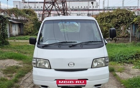 Mazda Bongo IV, 2001 год, 927 000 рублей, 2 фотография