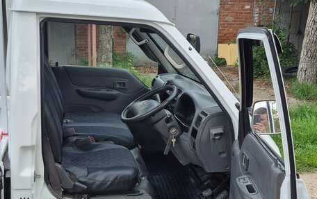 Mazda Bongo IV, 2001 год, 927 000 рублей, 7 фотография
