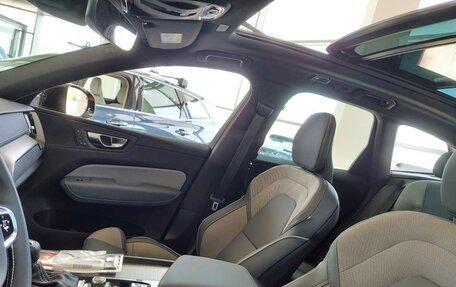 Volvo XC60 II, 2021 год, 4 500 000 рублей, 6 фотография