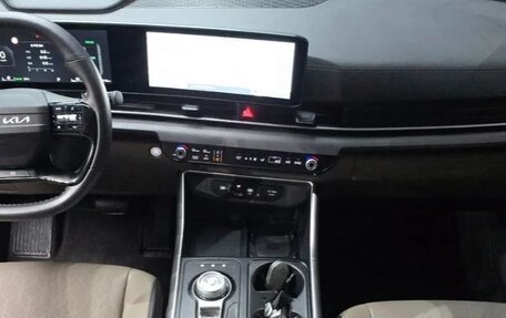 KIA Carnival, 2025 год, 4 967 491 рублей, 6 фотография