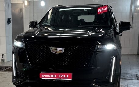 Cadillac Escalade V, 2023 год, 13 200 000 рублей, 7 фотография