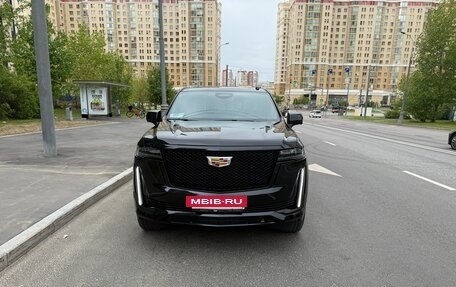 Cadillac Escalade V, 2023 год, 13 200 000 рублей, 18 фотография