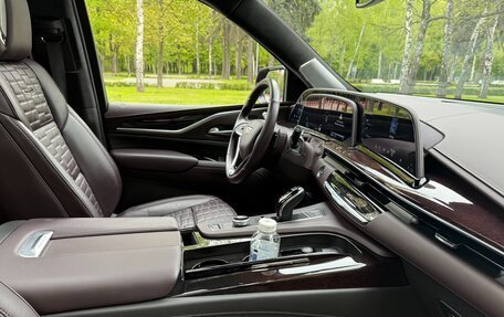 Cadillac Escalade V, 2023 год, 13 200 000 рублей, 21 фотография