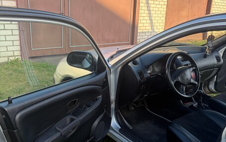 Mitsubishi Carisma I, 2002 год, 290 000 рублей, 13 фотография