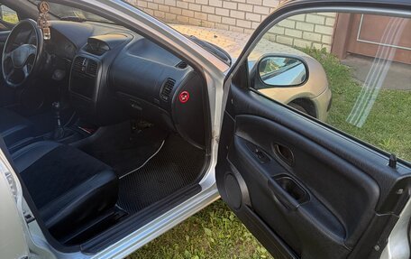 Mitsubishi Carisma I, 2002 год, 290 000 рублей, 6 фотография