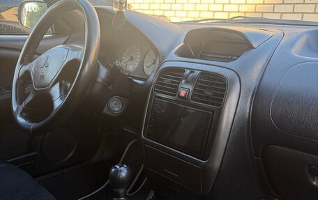 Mitsubishi Carisma I, 2002 год, 290 000 рублей, 8 фотография