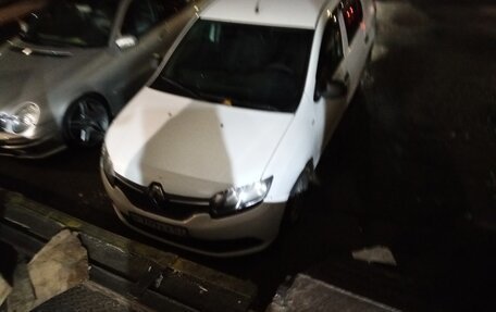 Renault Logan II, 2017 год, 450 000 рублей, 1 фотография