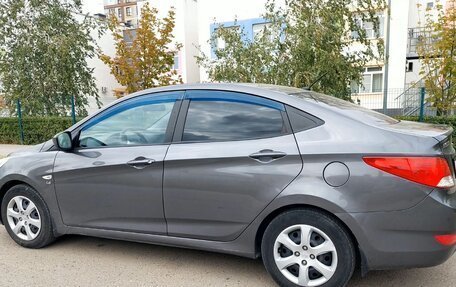 Hyundai Solaris II рестайлинг, 2012 год, 795 000 рублей, 3 фотография
