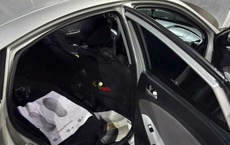 Hyundai Solaris II рестайлинг, 2013 год, 560 000 рублей, 16 фотография