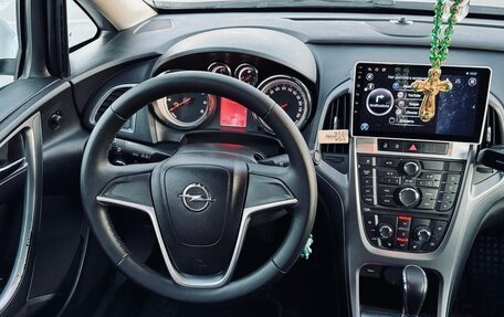 Opel Astra J, 2014 год, 1 050 000 рублей, 3 фотография